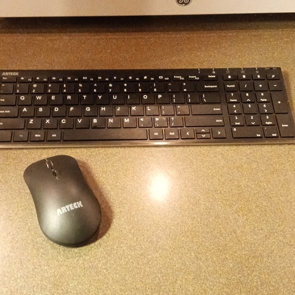arteck Other - Wireless keyboard &mouse
